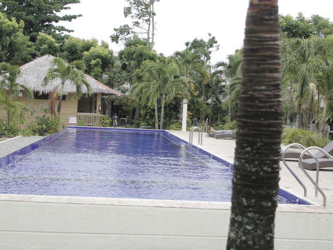 Casa Pilar Beach Resort Manoc-Manoc Екстер'єр фото