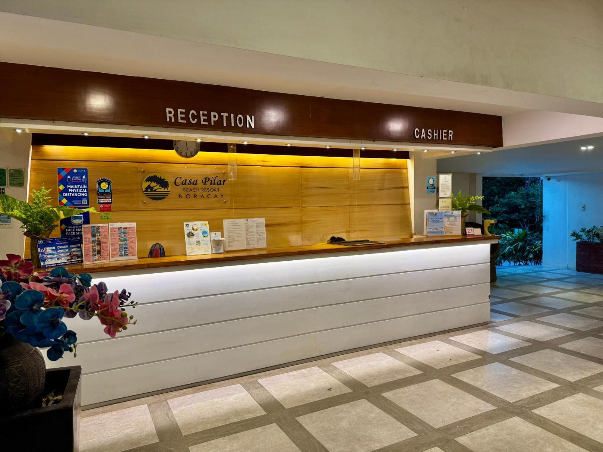 Casa Pilar Beach Resort Manoc-Manoc Екстер'єр фото