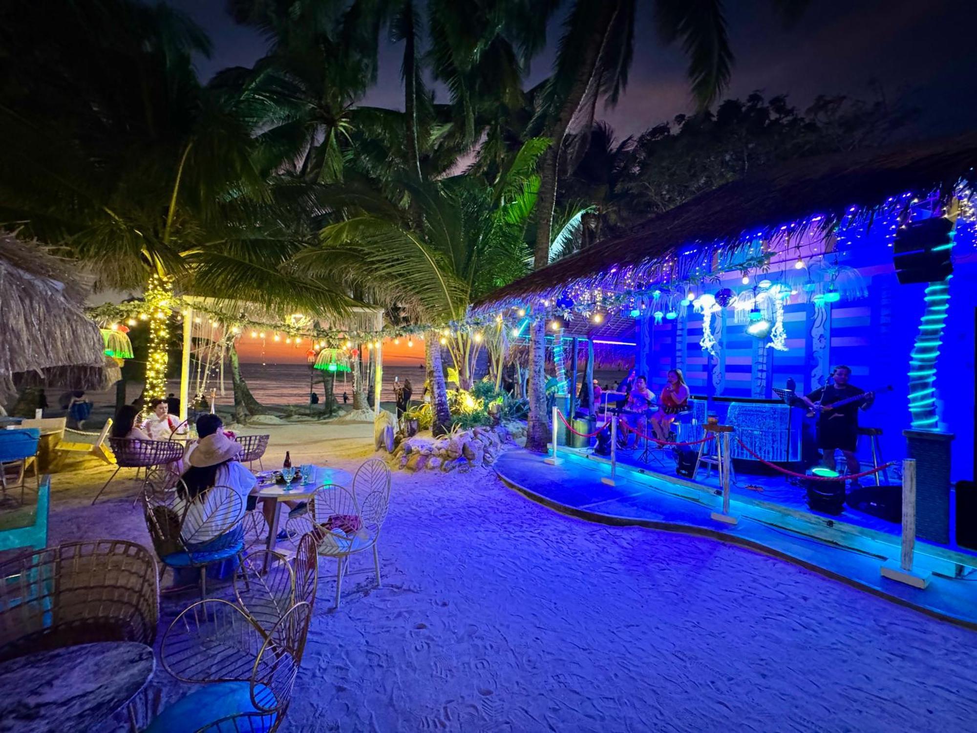 Casa Pilar Beach Resort Manoc-Manoc Екстер'єр фото