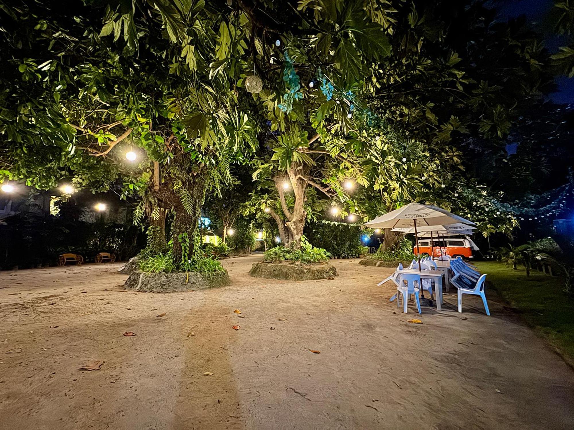 Casa Pilar Beach Resort Manoc-Manoc Екстер'єр фото