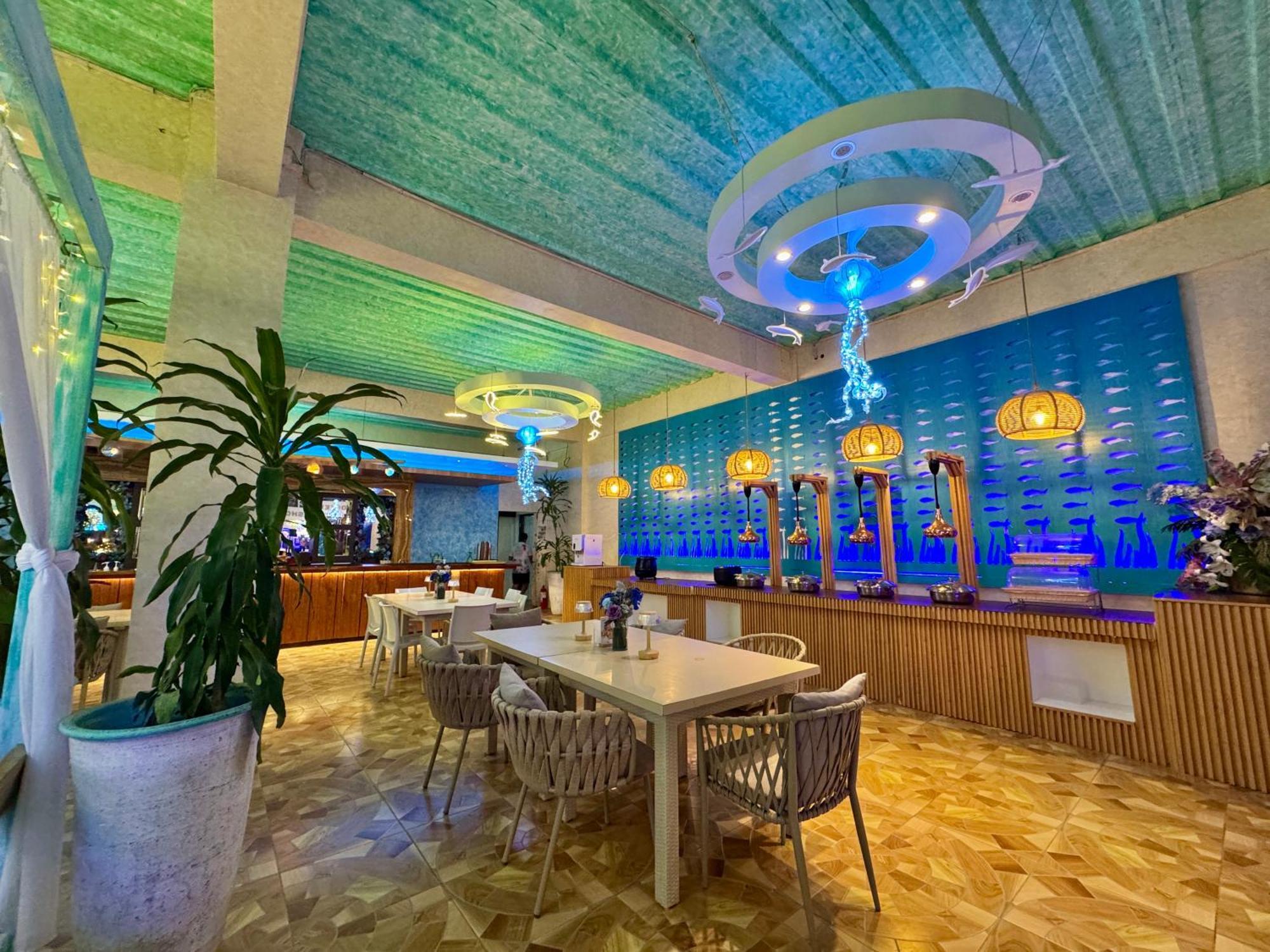 Casa Pilar Beach Resort Manoc-Manoc Екстер'єр фото