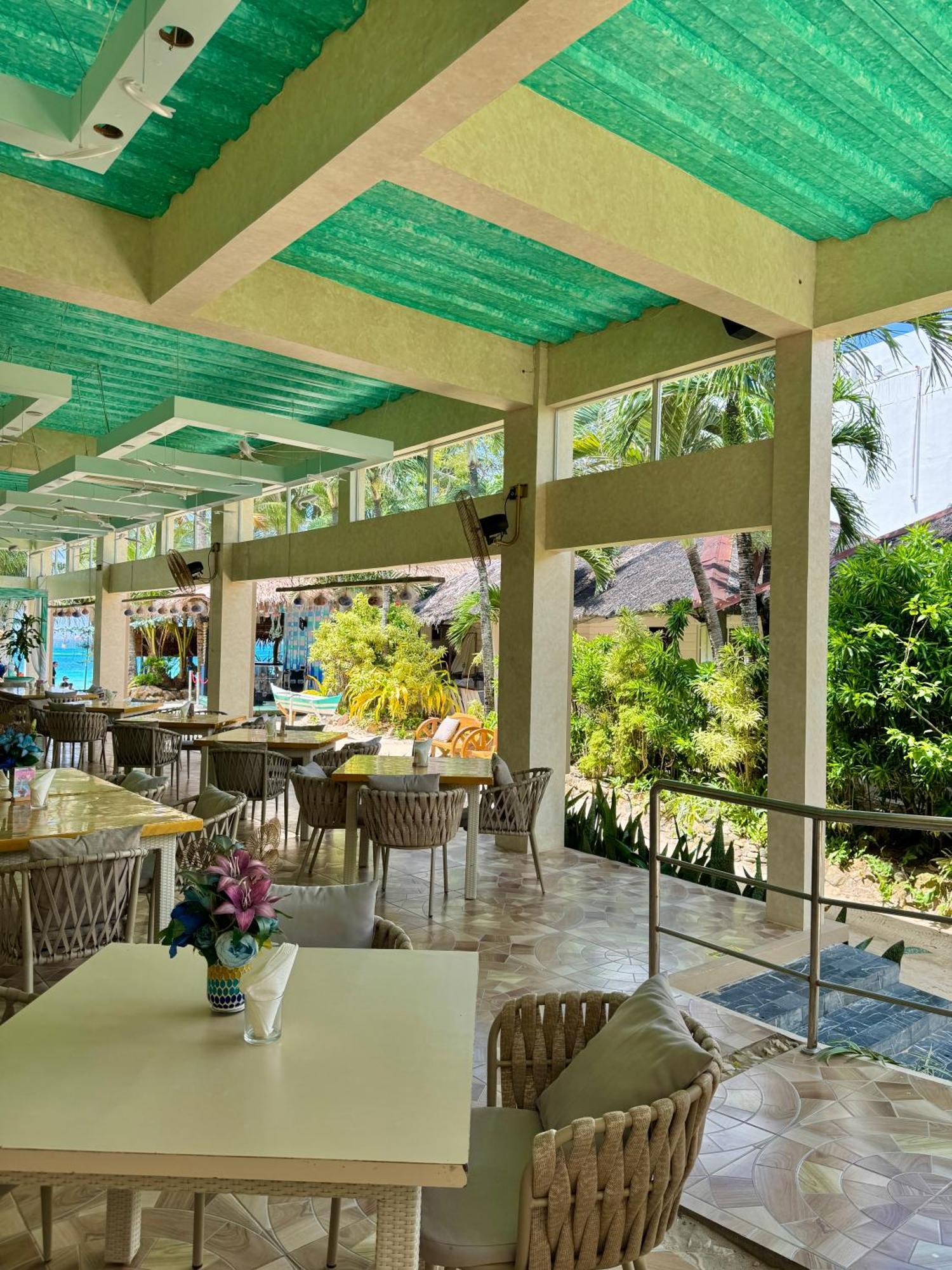 Casa Pilar Beach Resort Manoc-Manoc Екстер'єр фото