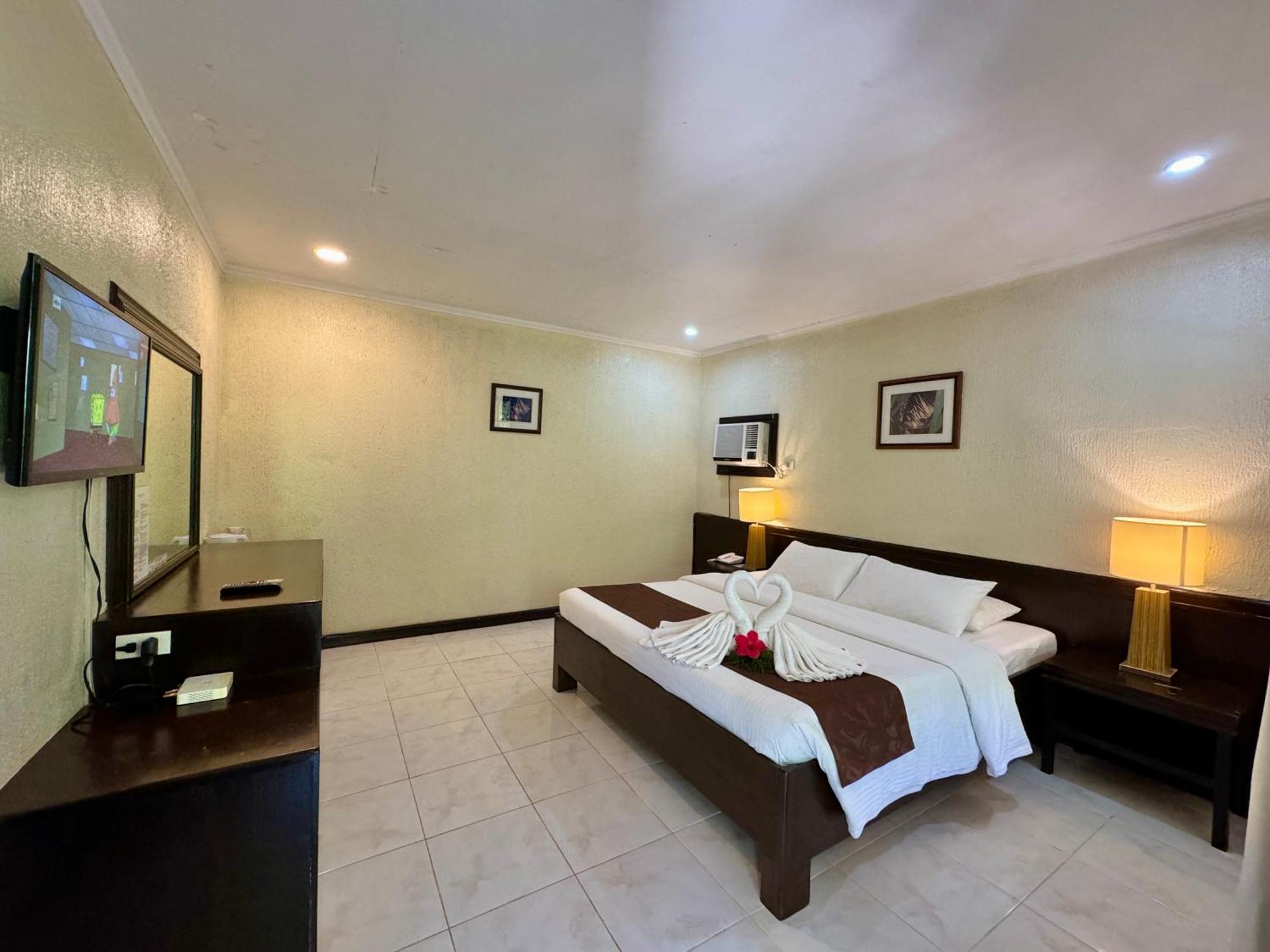 Casa Pilar Beach Resort Manoc-Manoc Екстер'єр фото