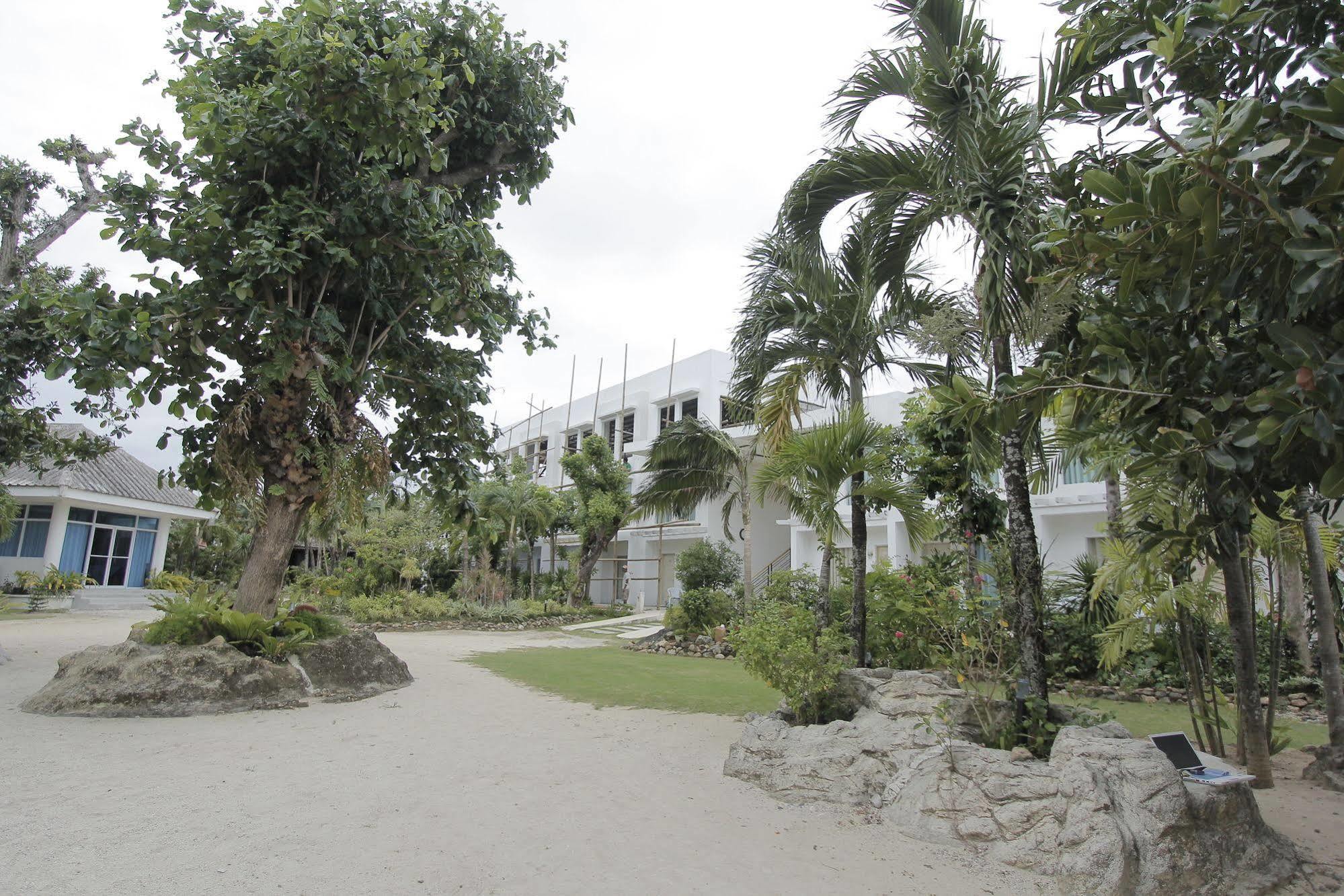 Casa Pilar Beach Resort Manoc-Manoc Екстер'єр фото