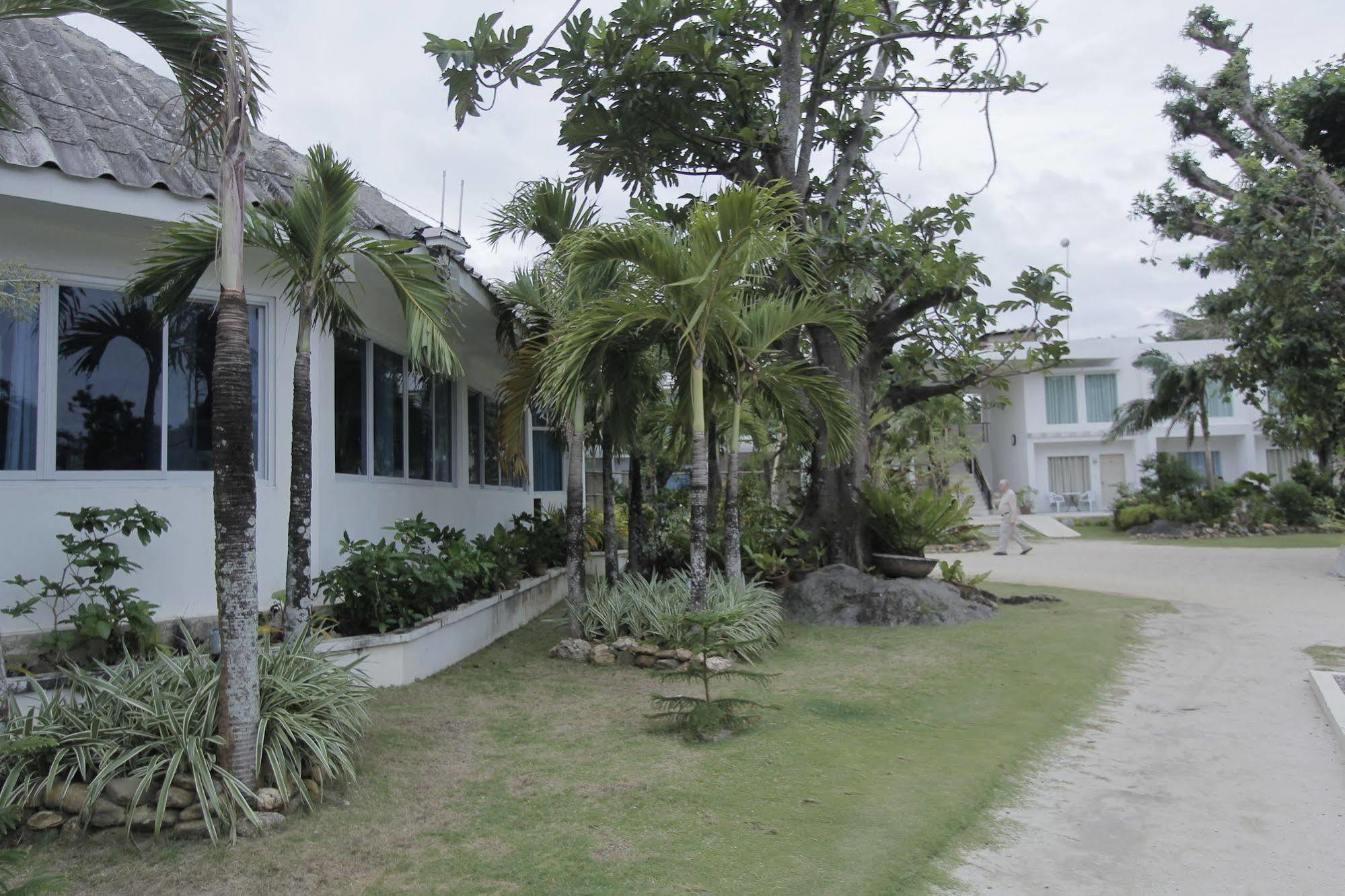 Casa Pilar Beach Resort Manoc-Manoc Екстер'єр фото